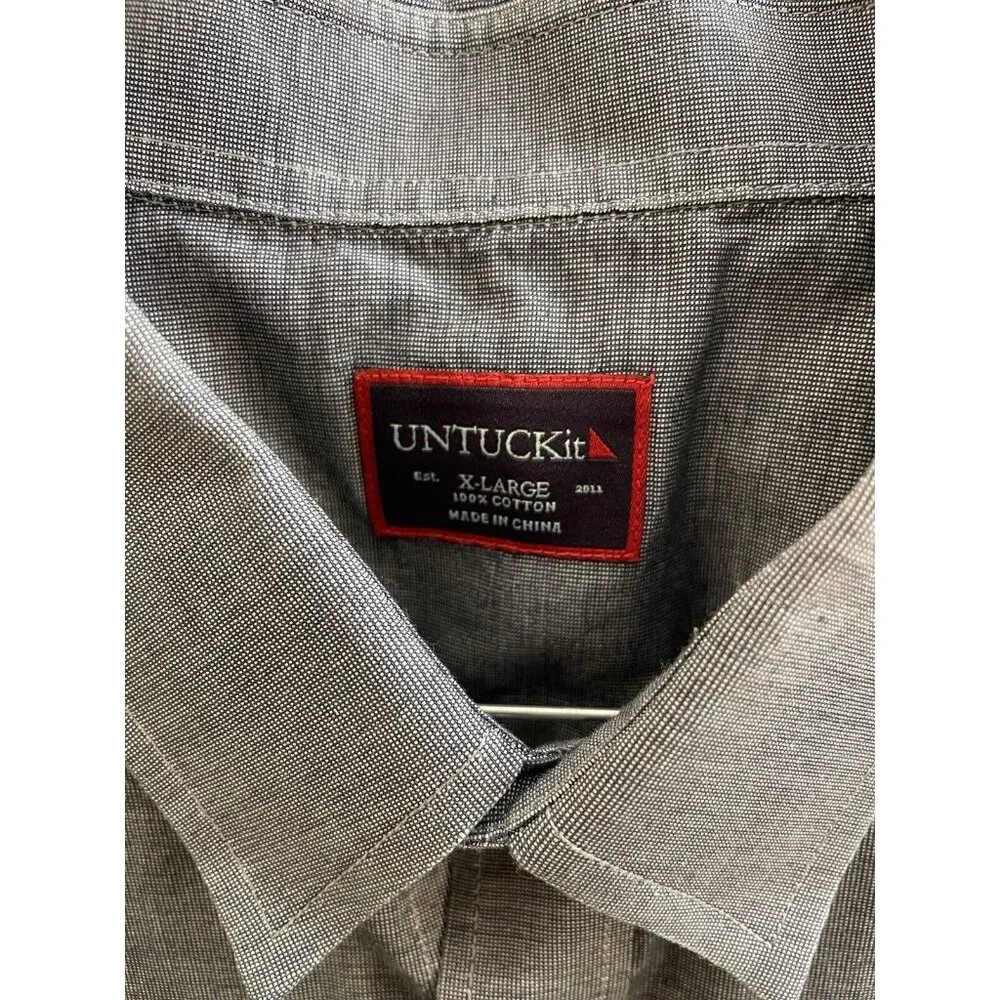Untuckit Men's Button Up Shirt Size XL Gray Color Long Sleeve Lightweight